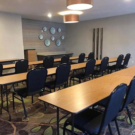 Holiday Inn Express Munising-Lakeview Hotel By Ihg 外观 照片