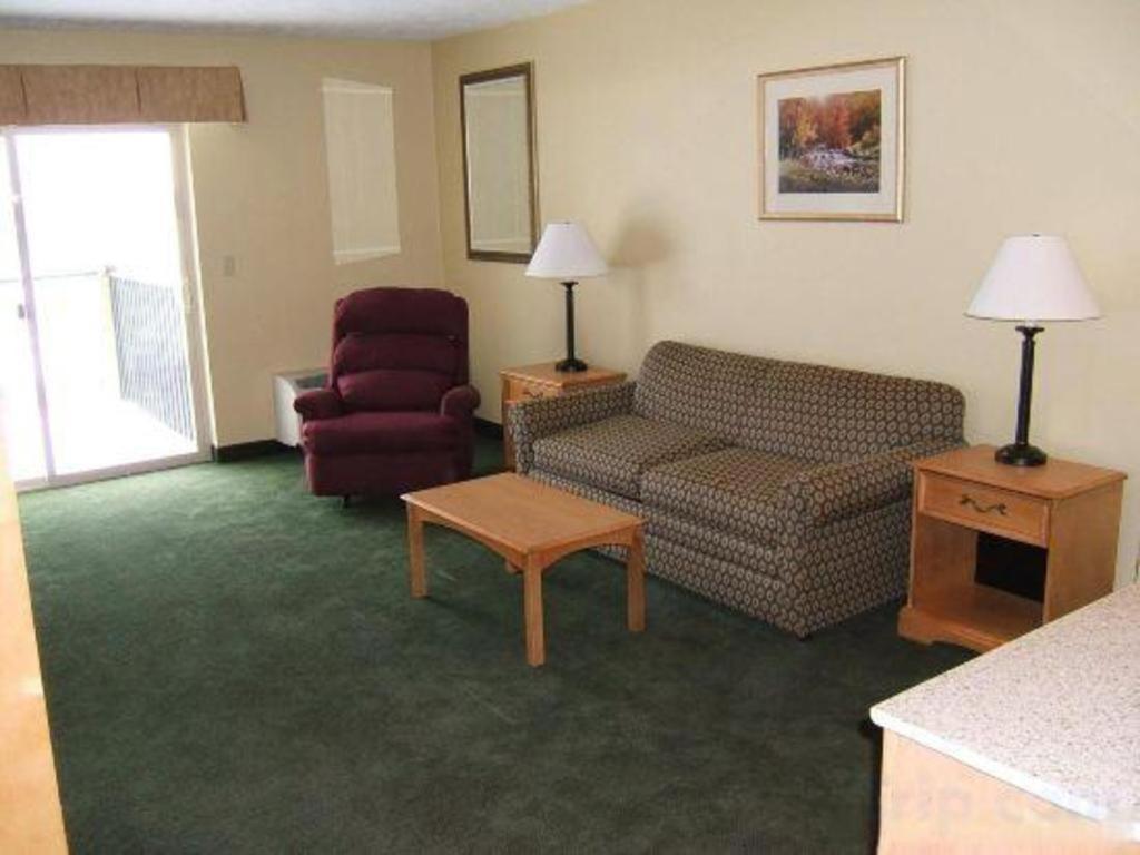 Holiday Inn Express Munising-Lakeview Hotel By Ihg 外观 照片