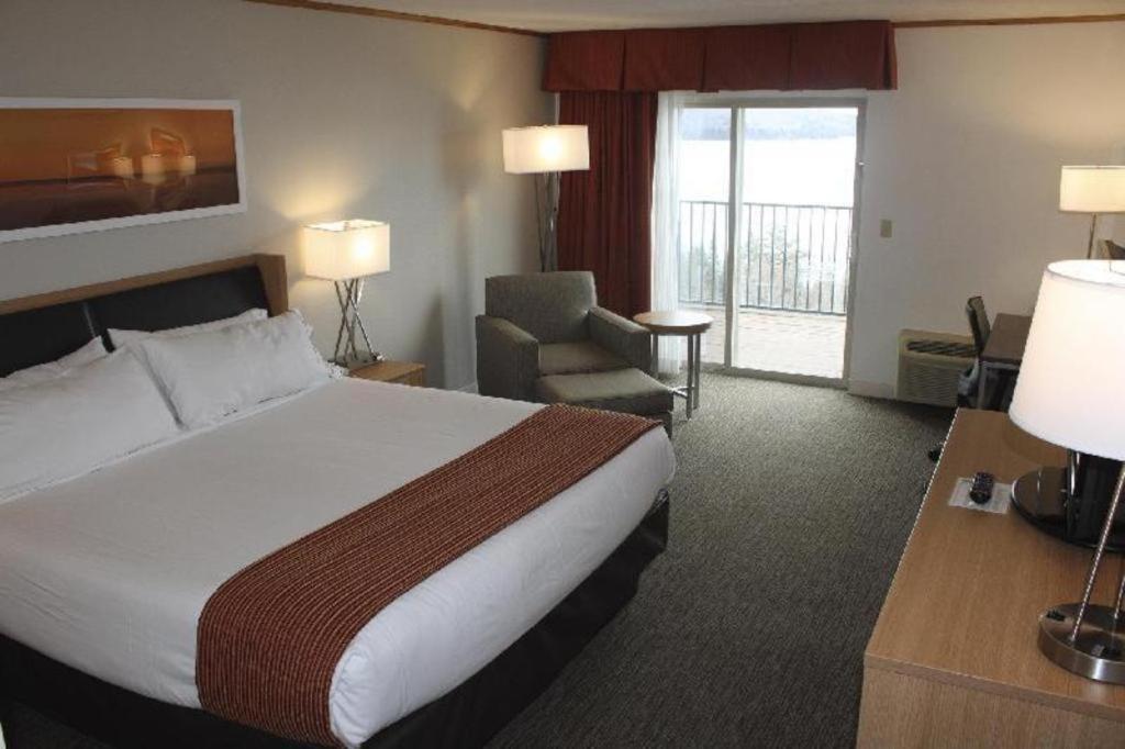 Holiday Inn Express Munising-Lakeview Hotel By Ihg 外观 照片