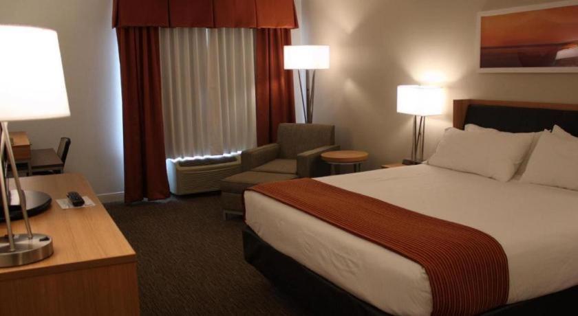 Holiday Inn Express Munising-Lakeview Hotel By Ihg 外观 照片